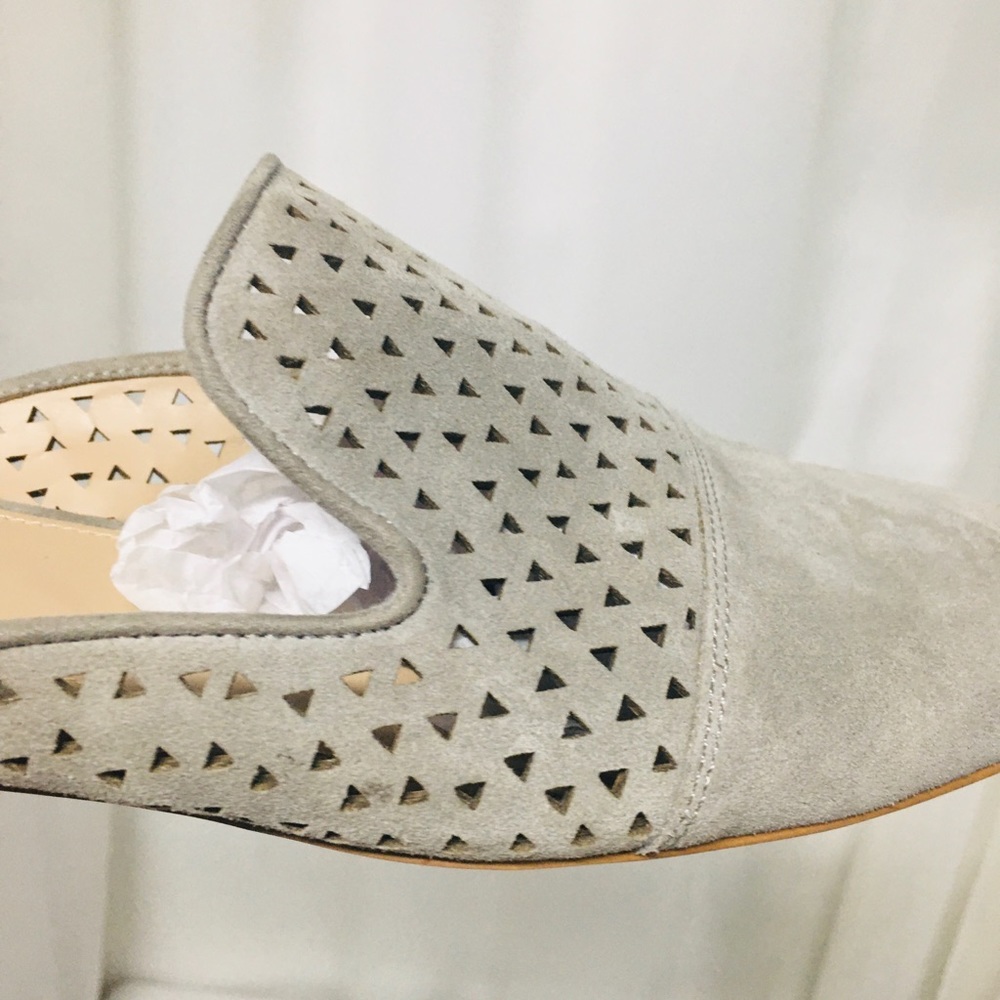 SOLD   Vince Camuto Slide On Suede Mules - Picture 4 of 7